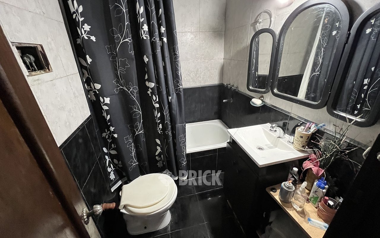 AVELLANEDA, AV. al 3900 Piso 1 11