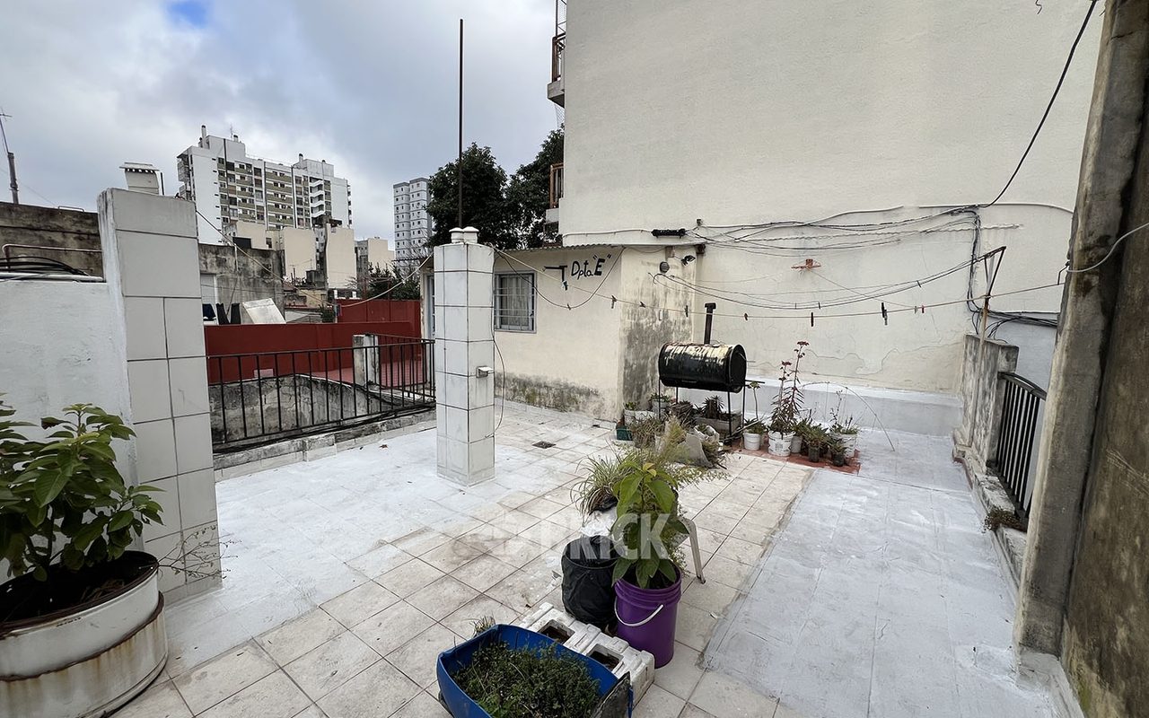 AVELLANEDA, AV. al 3900 Piso 1 12