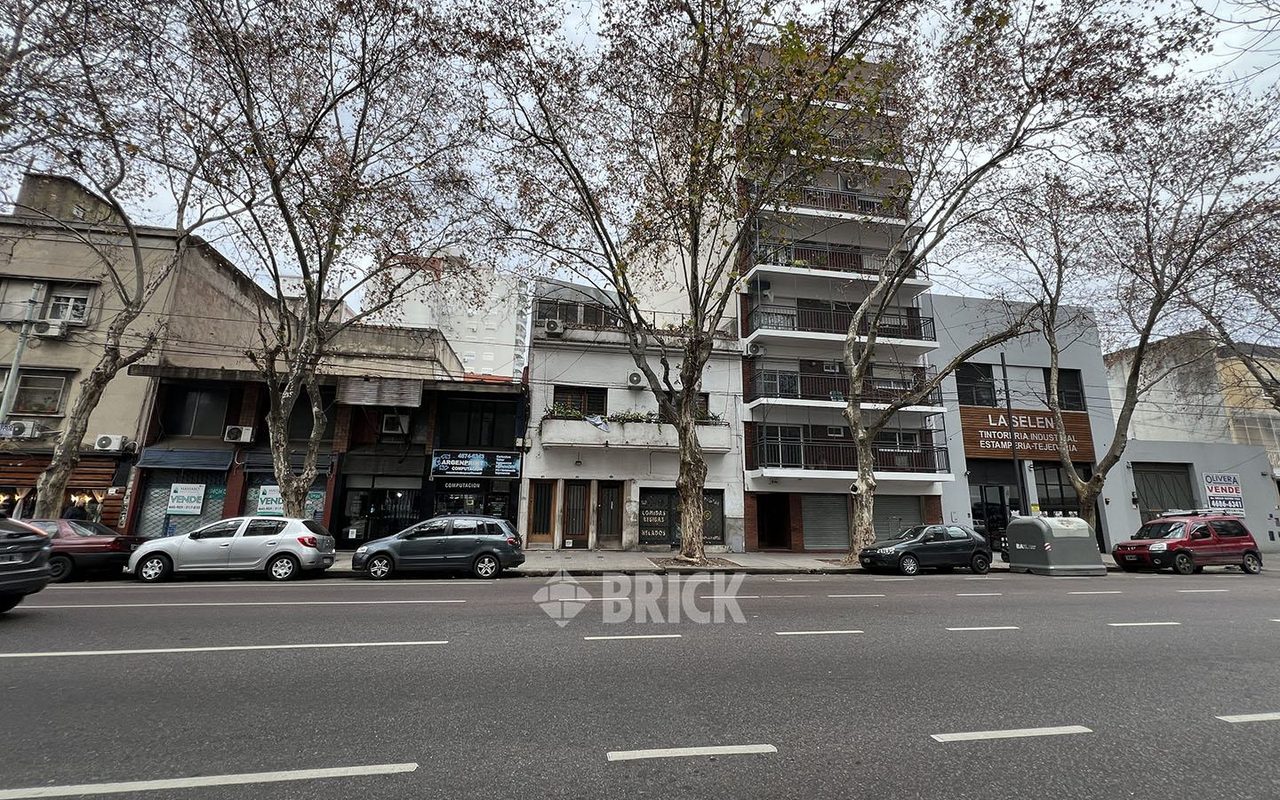 AVELLANEDA, AV. al 3900 Piso 1 16