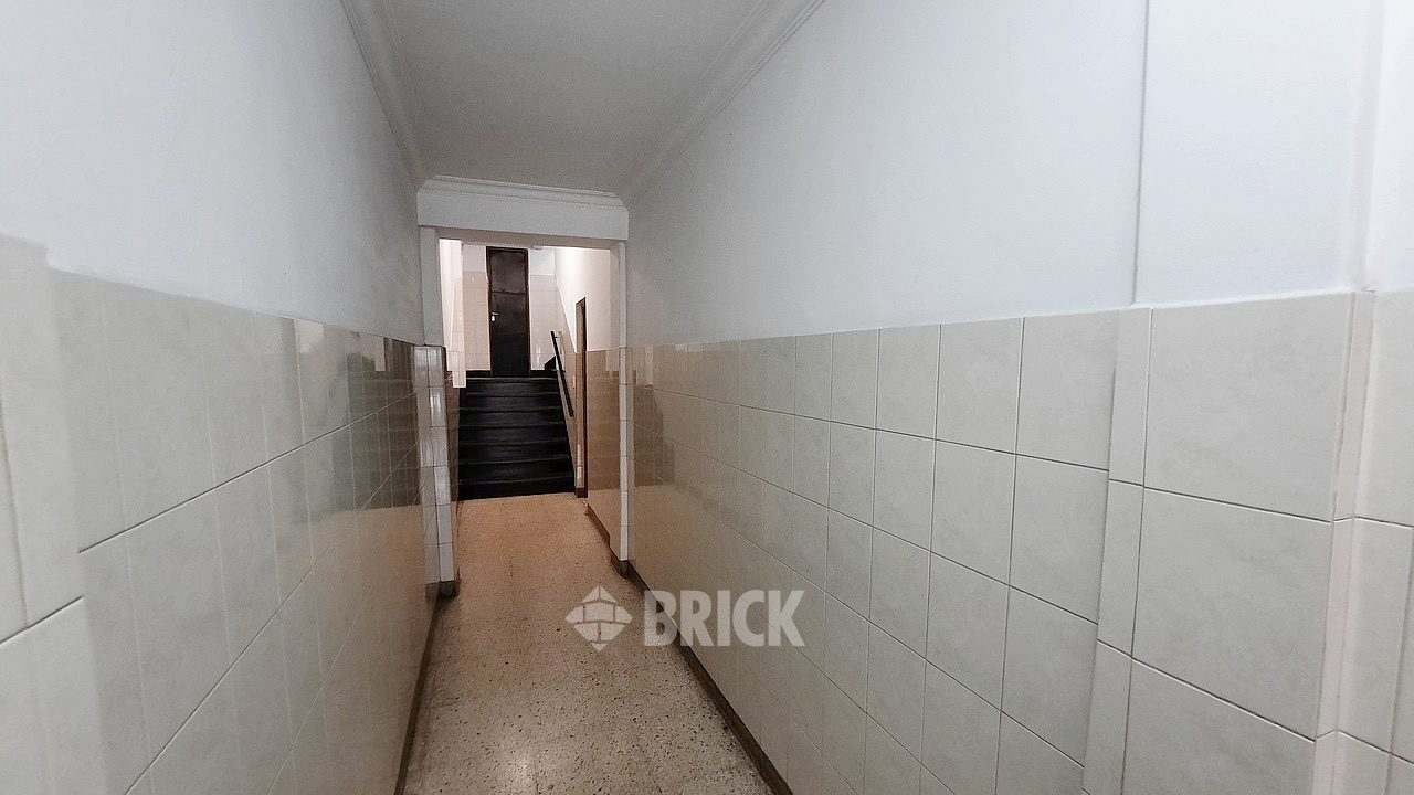 COBO, AV. al 1400 Piso 3 19