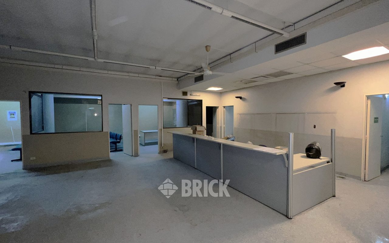 SUIPACHA al 400 Piso PB Y 1° Sub. Loc. 1 1