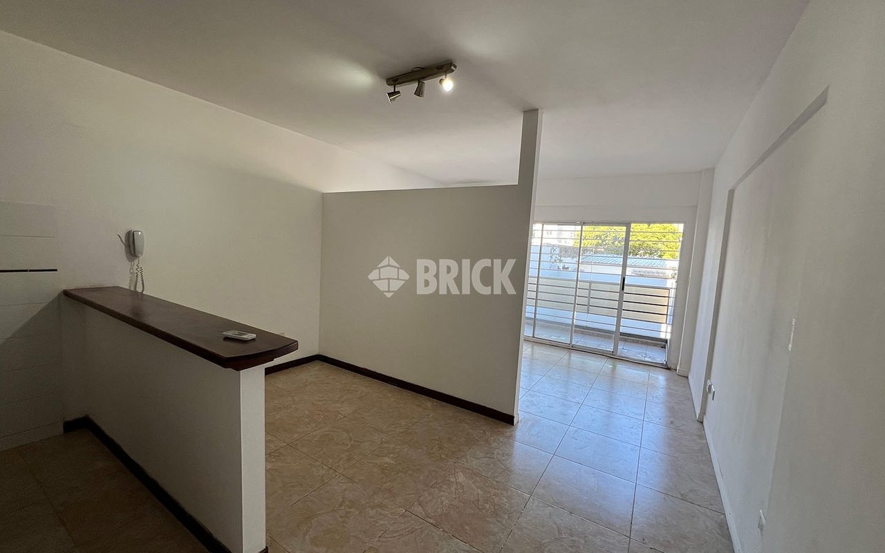 AVELLANEDA, AV. al 1600 Piso 2 1