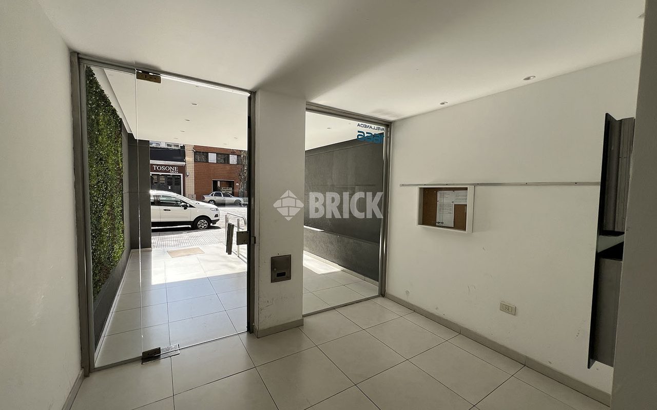 AVELLANEDA, AV. al 1600 Piso 2 10