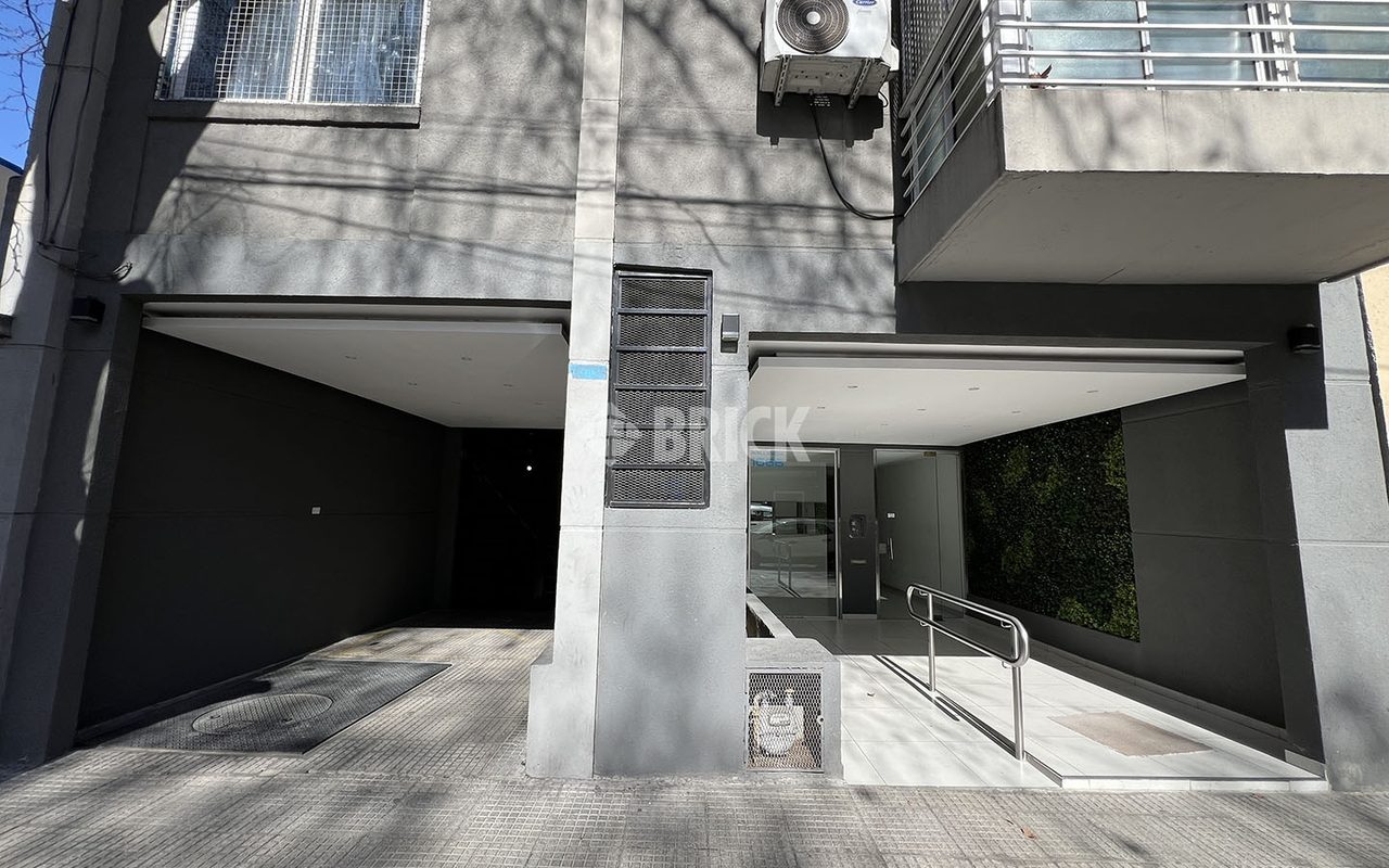 AVELLANEDA, AV. al 1600 Piso 2 11