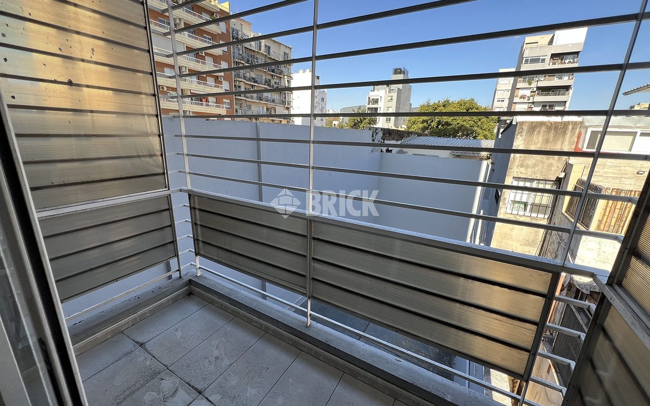 AVELLANEDA, AV. al 1600 Piso 2 5