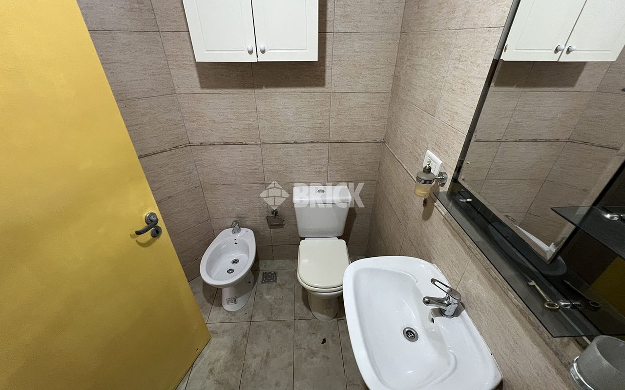 AVELLANEDA, AV. al 1600 Piso 2 9