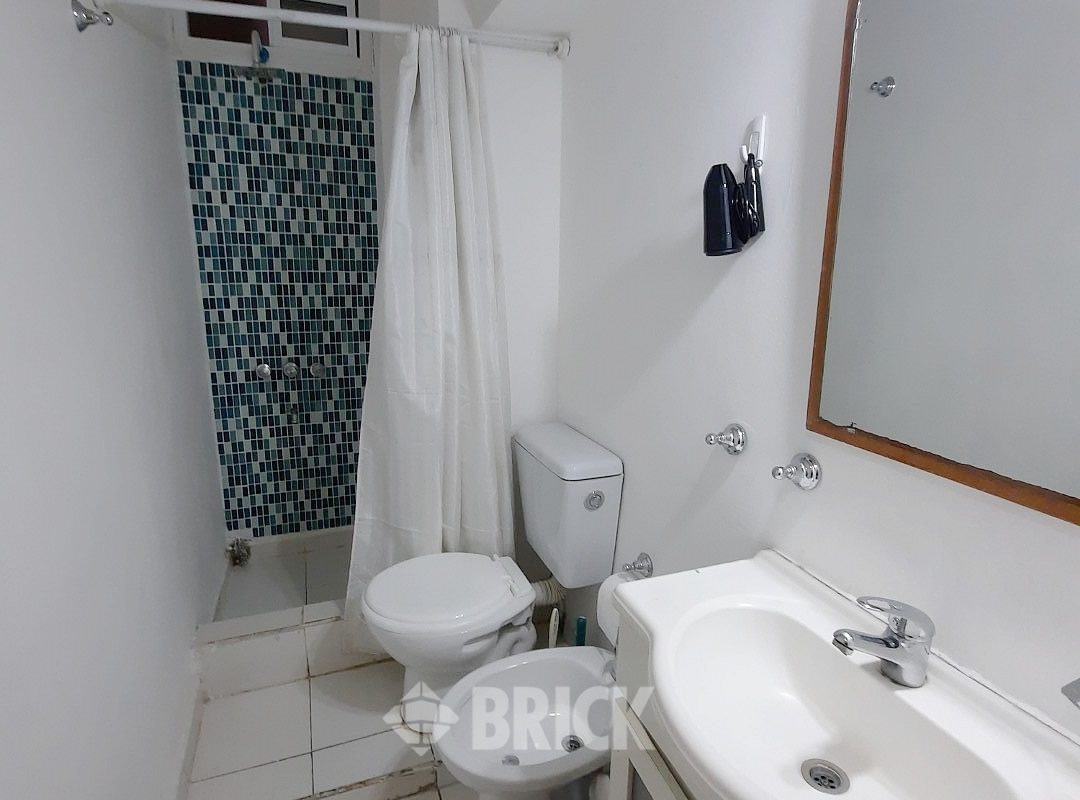 URUGUAY al 100 Piso 2 22