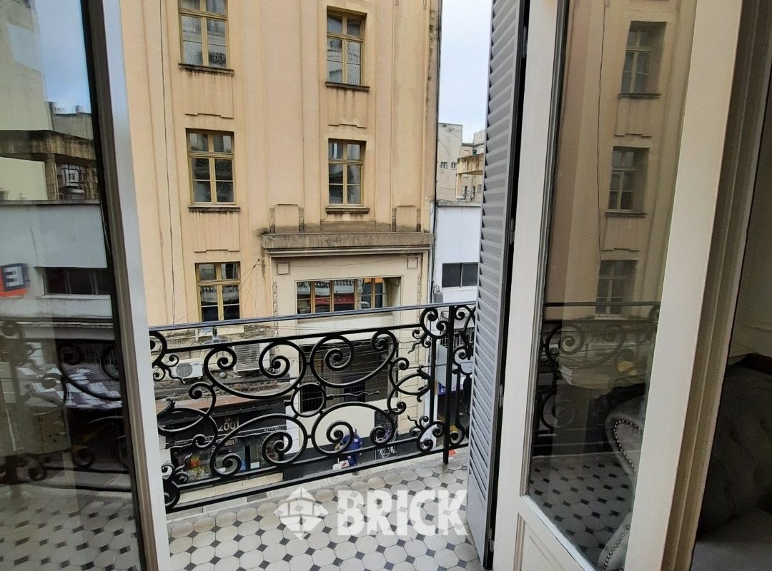 URUGUAY al 100 Piso 2 6