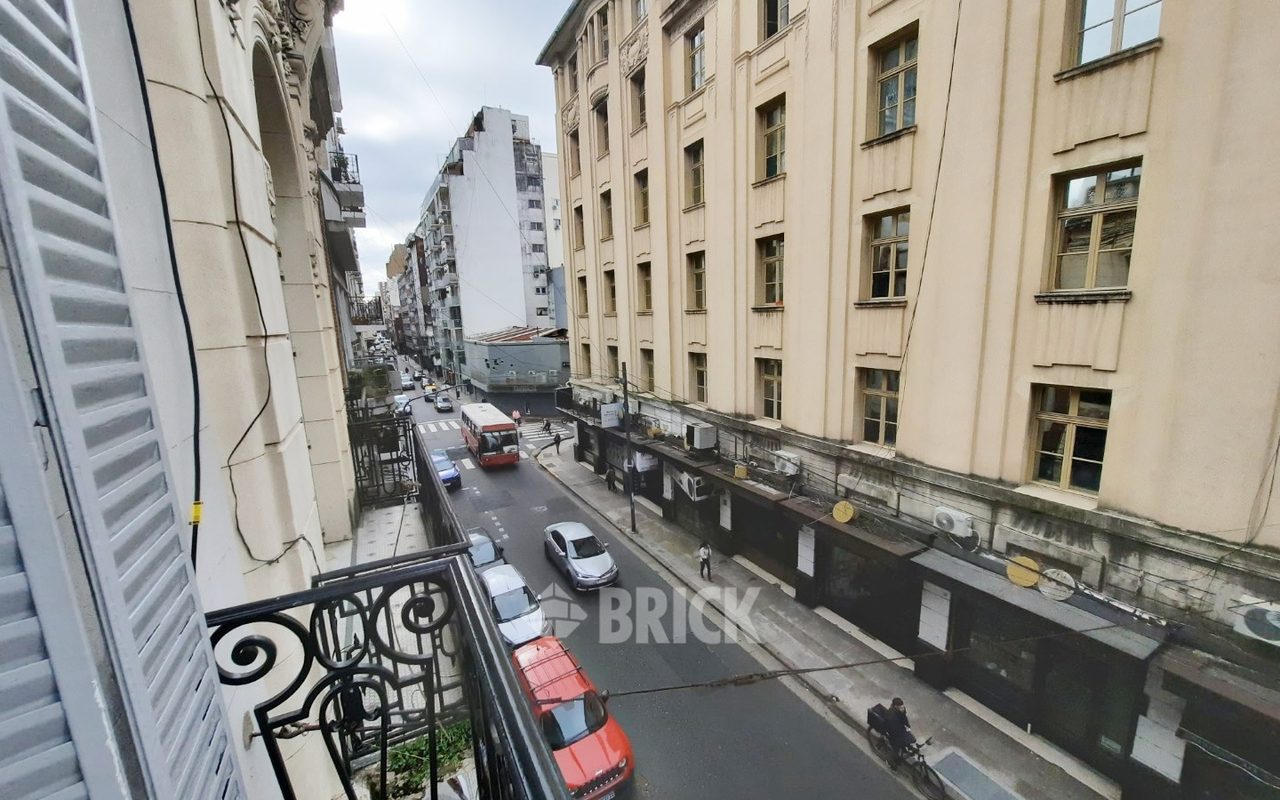 URUGUAY al 100 Piso 2 9