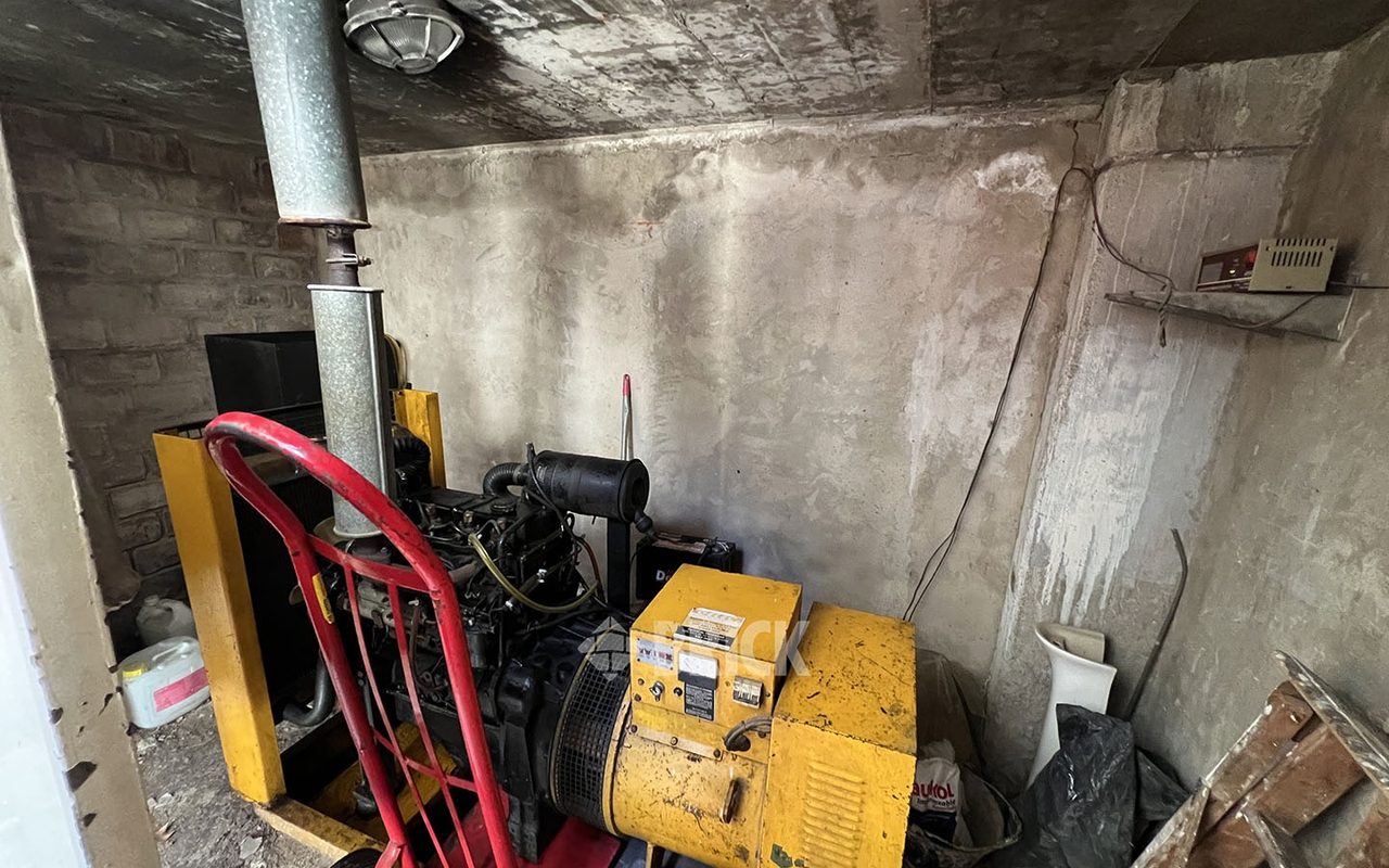 CALVO, CARLOS al 2100 Piso 14 18