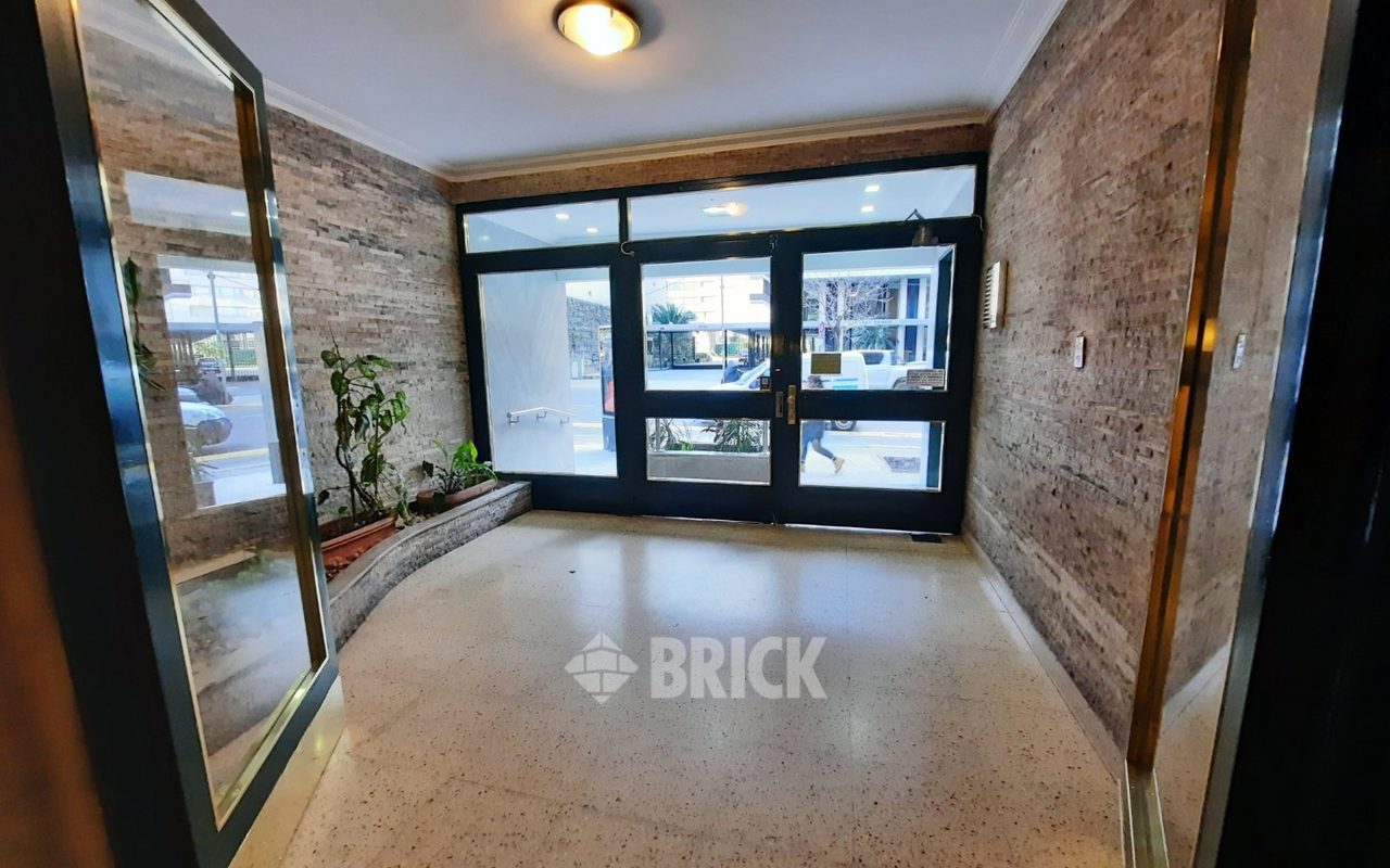 CORONEL DIAZ, AV. al 2100 Piso PB 23