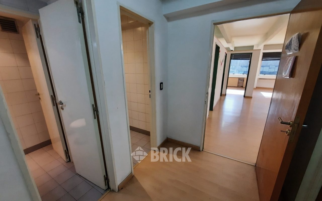 CORRIENTES, AV. al 1800 Piso 7 17