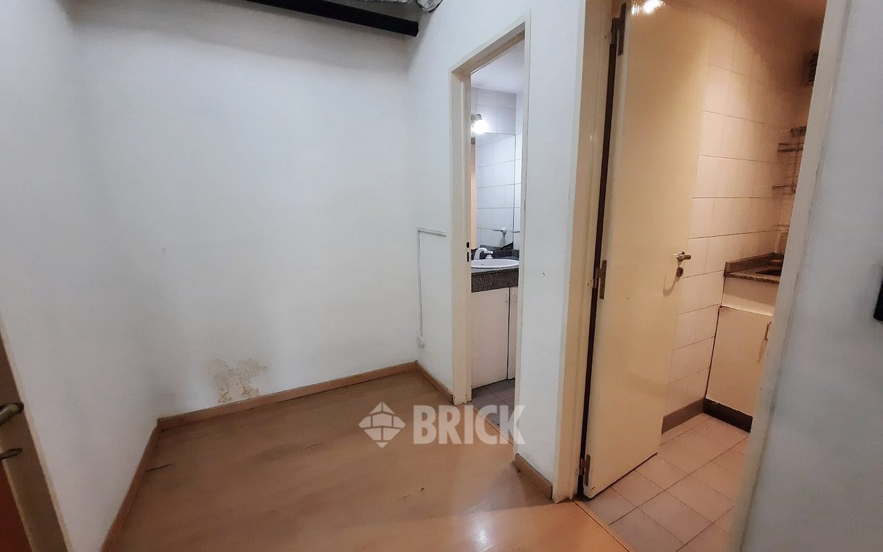 CORRIENTES, AV. al 1800 Piso 7 18