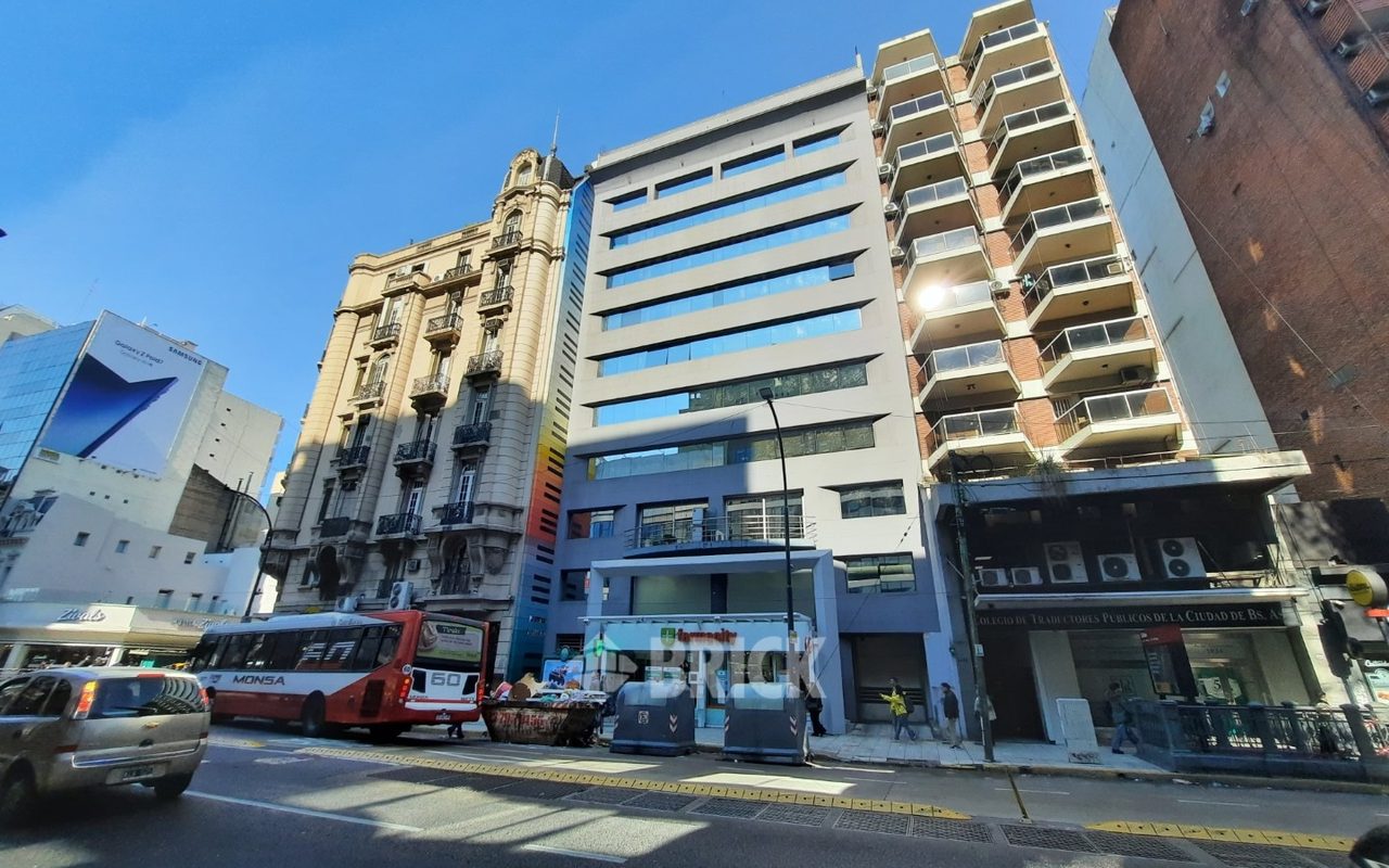 CORRIENTES, AV. al 1800 Piso 7 31