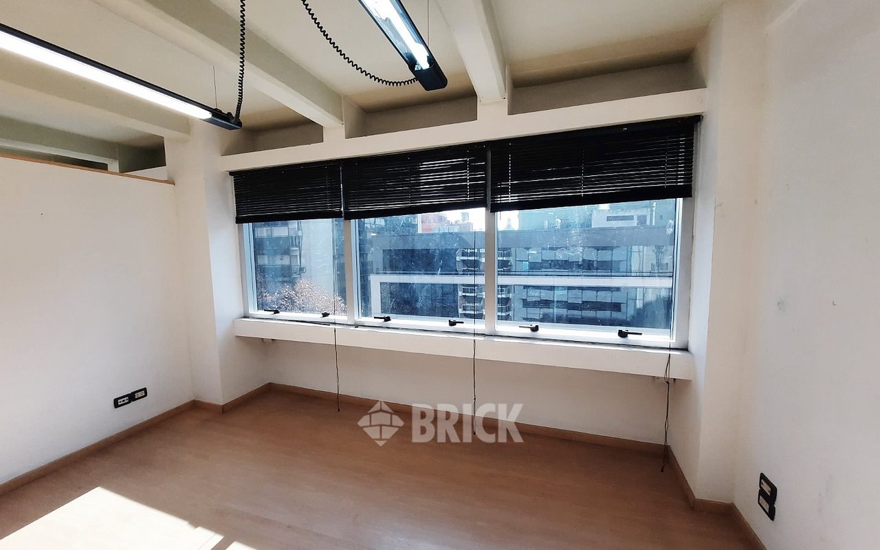 CORRIENTES, AV. al 1800 Piso 7 5