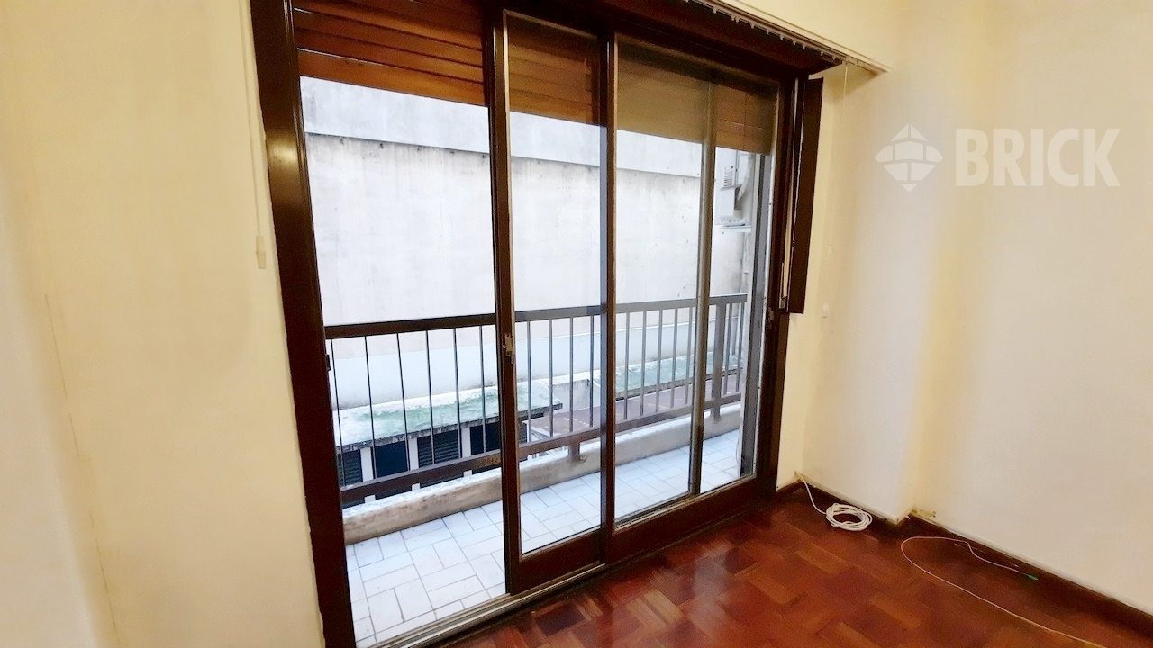 BILLINGHURST al 2300 Piso 1 3