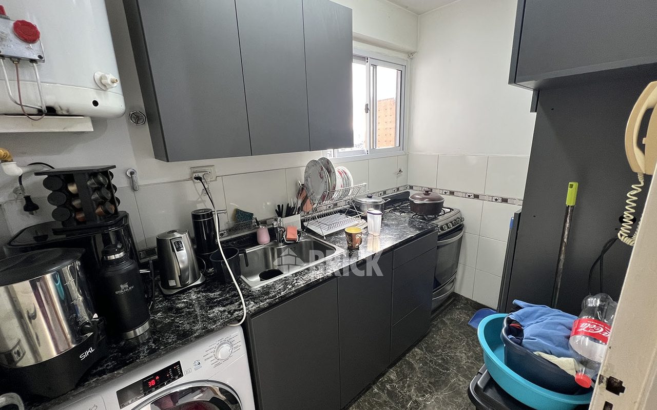 ALBERTI al 1600 Piso 9 12