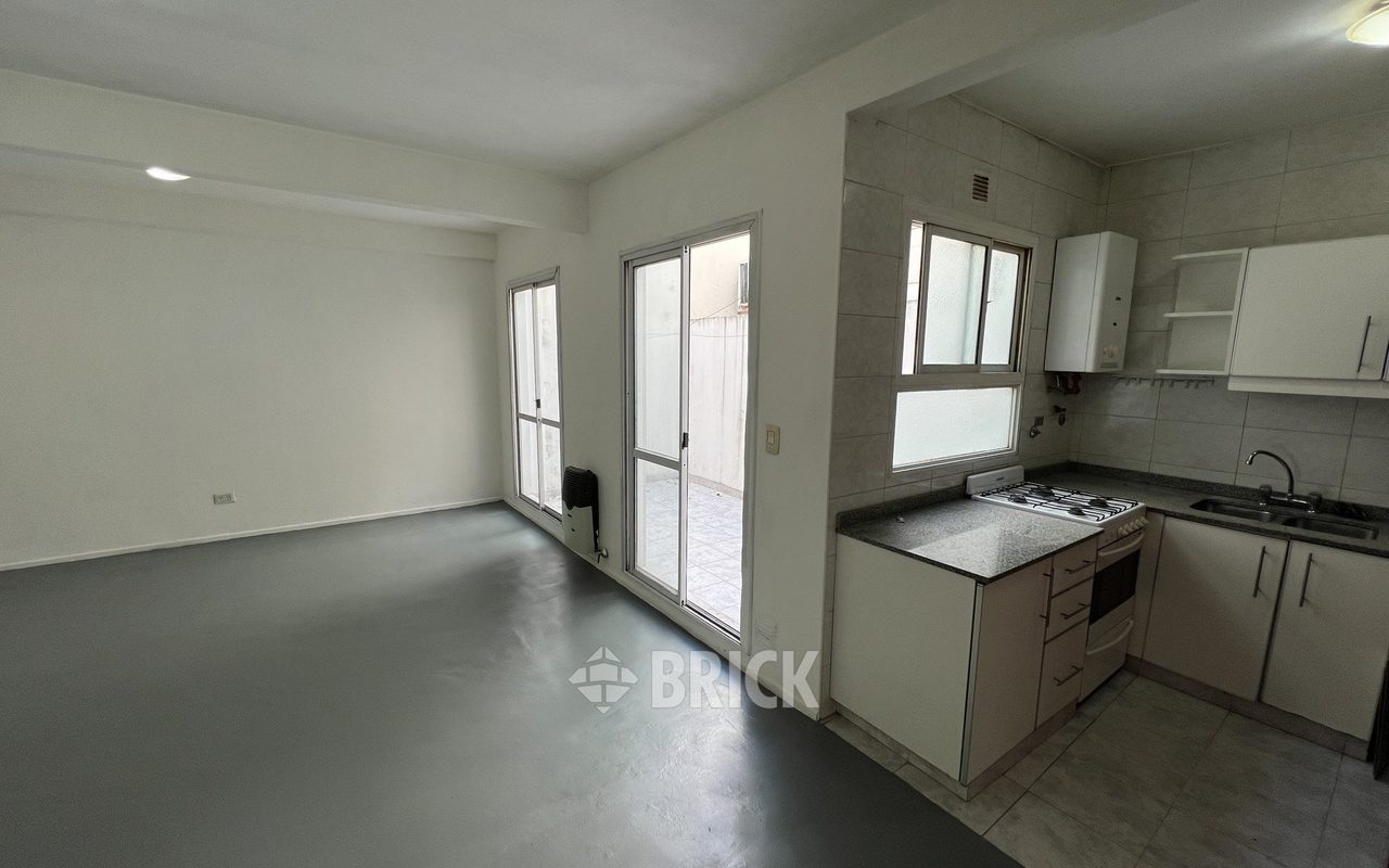 URQUIZA al 700 Piso PB 1