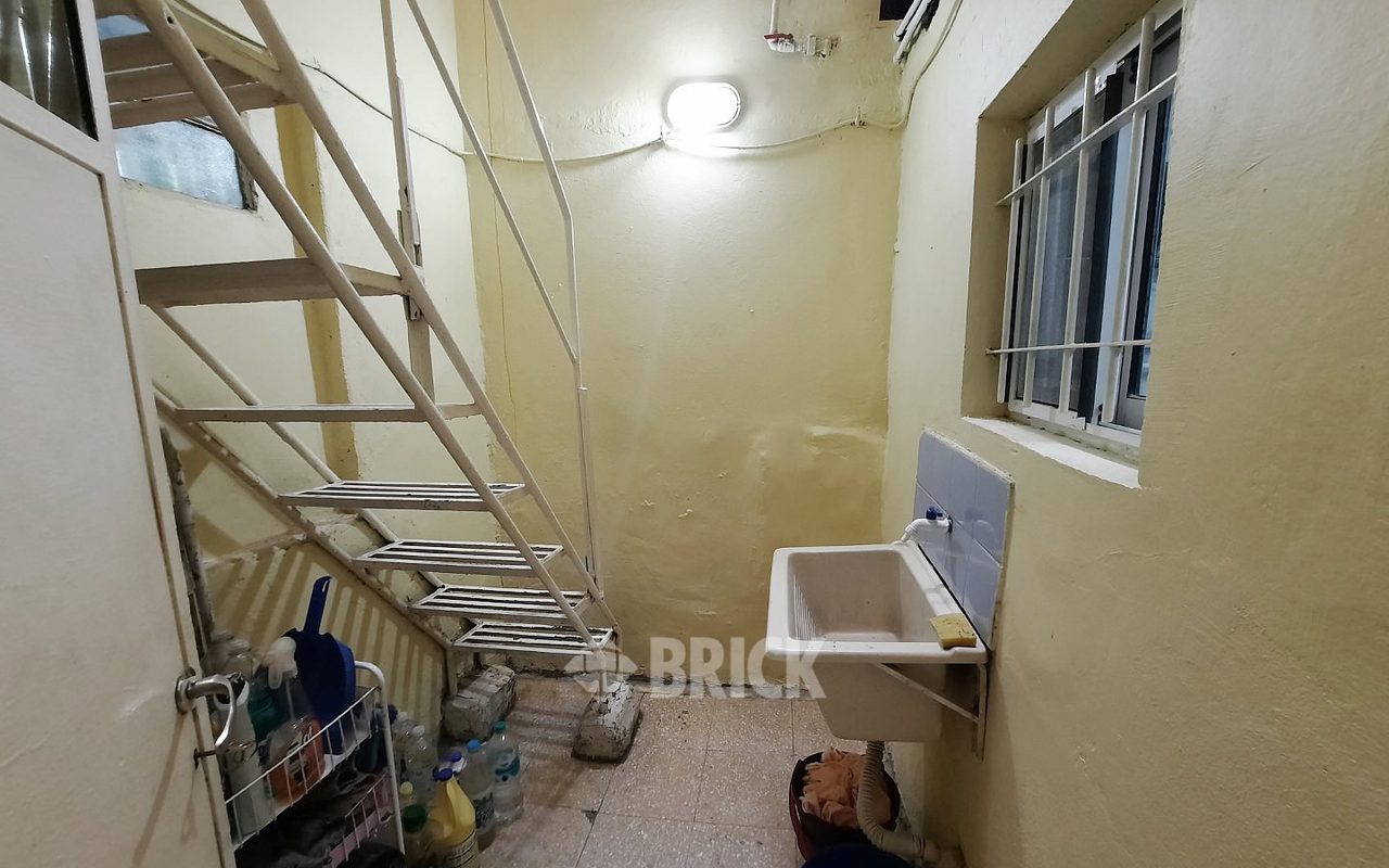 LAPRIDA al 1200 Piso PB 20