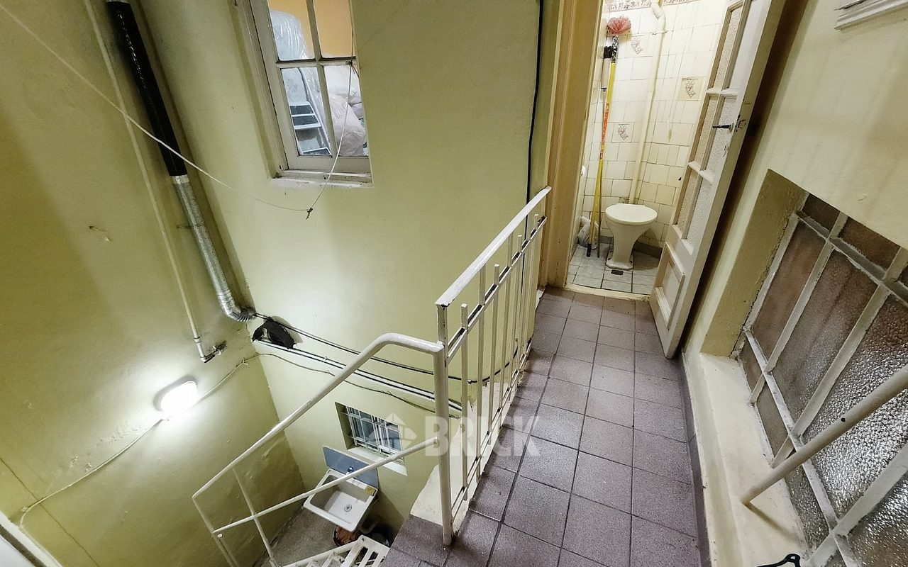 LAPRIDA al 1200 Piso PB 22