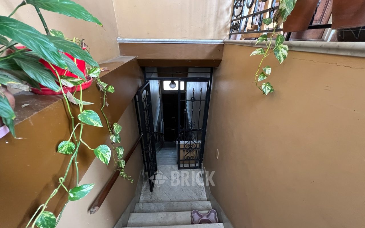 ALBERDI, JUAN B., AV. al 3200 Piso 1 36