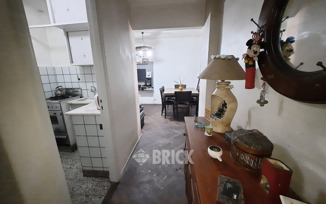 CORDOBA, AV. al 300 Piso 6 16