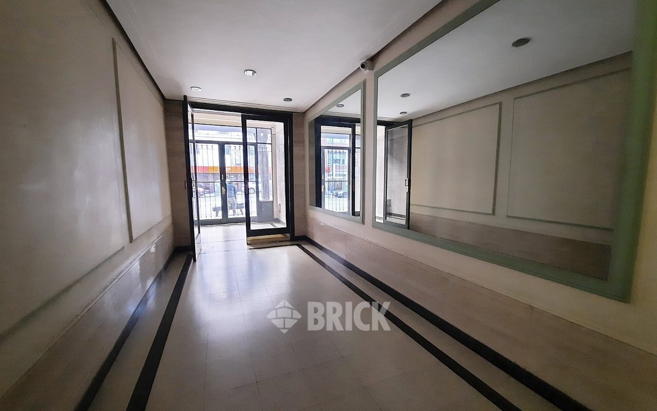 CORDOBA, AV. al 300 Piso 6 24