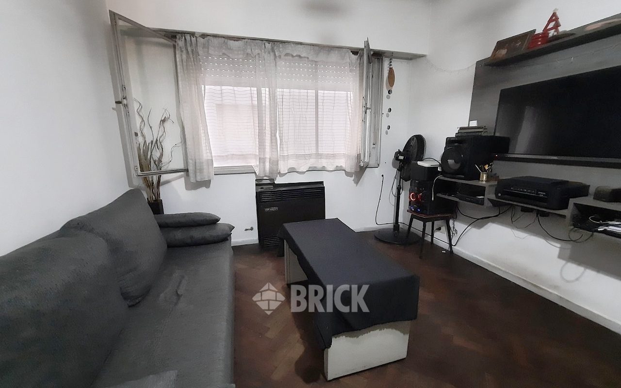 CORDOBA, AV. al 300 Piso 6 3