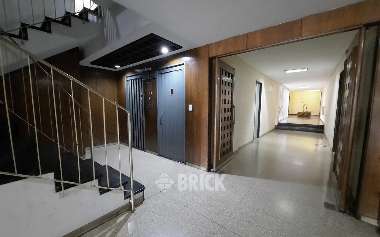 MITRE, BARTOLOME al 1100 Piso 6 24