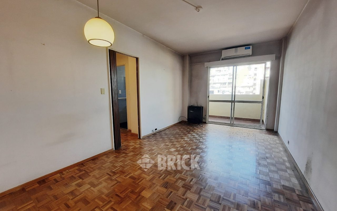 THAMES al 2100 Piso 4 1