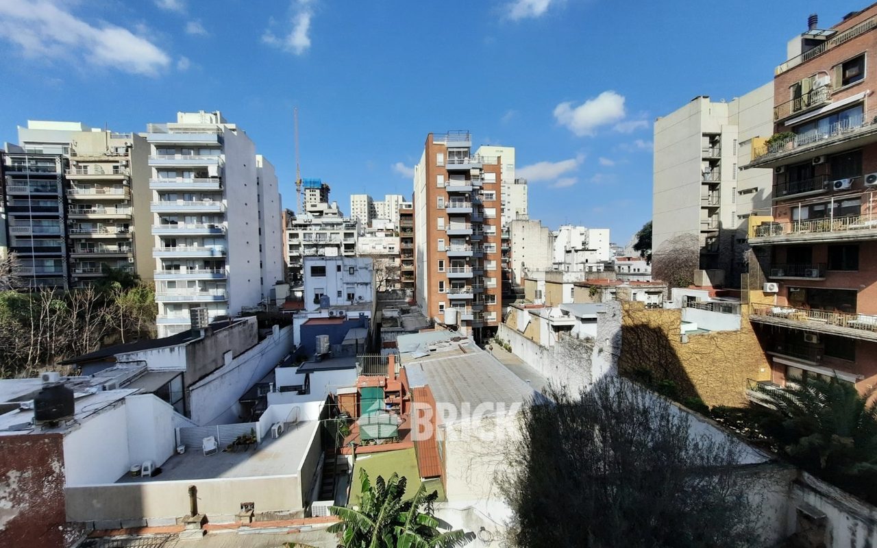 THAMES al 2100 Piso 4 11