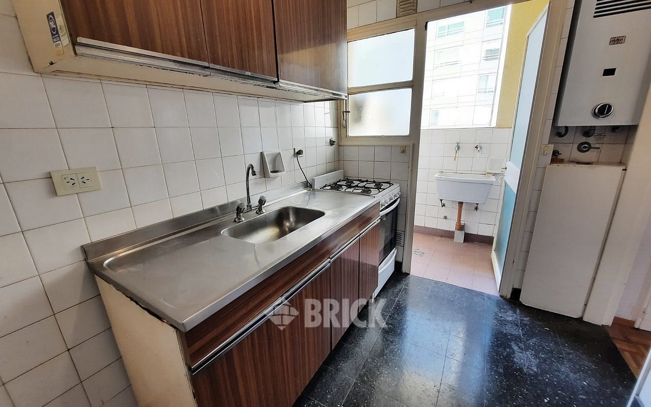 THAMES al 2100 Piso 4 20