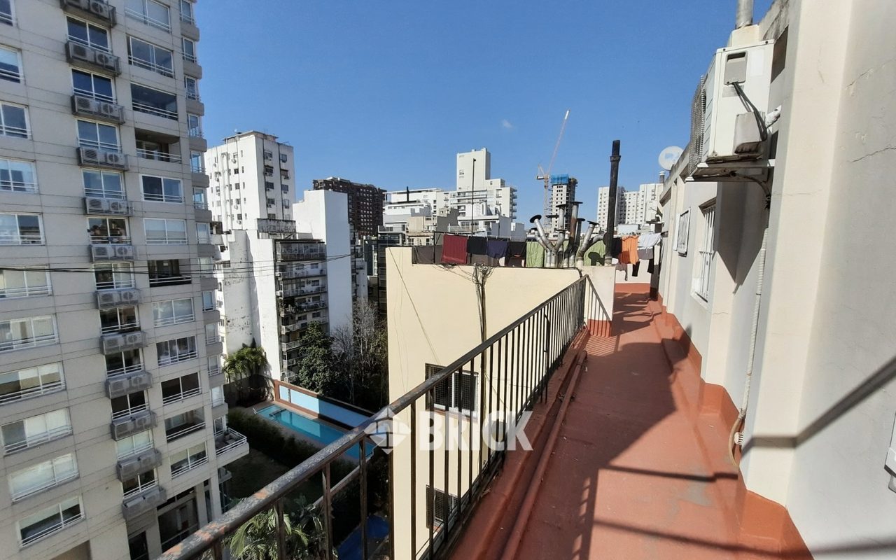 THAMES al 2100 Piso 4 25