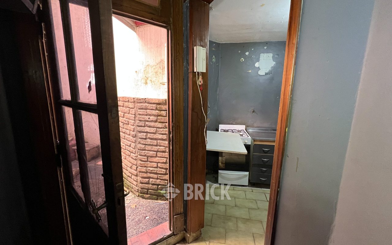 BACACAY al 2500 Piso PB 14