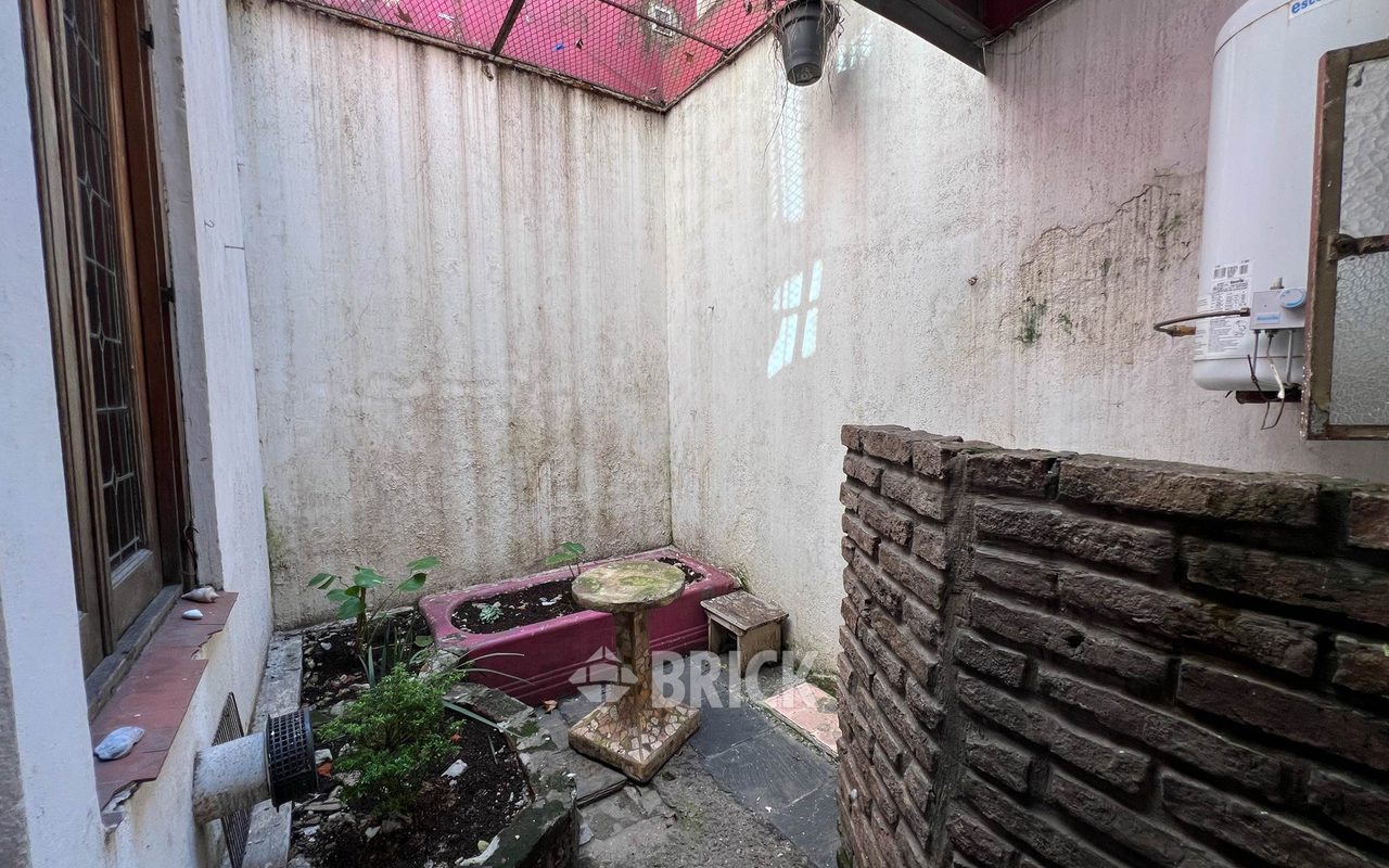 BACACAY al 2500 Piso PB 18