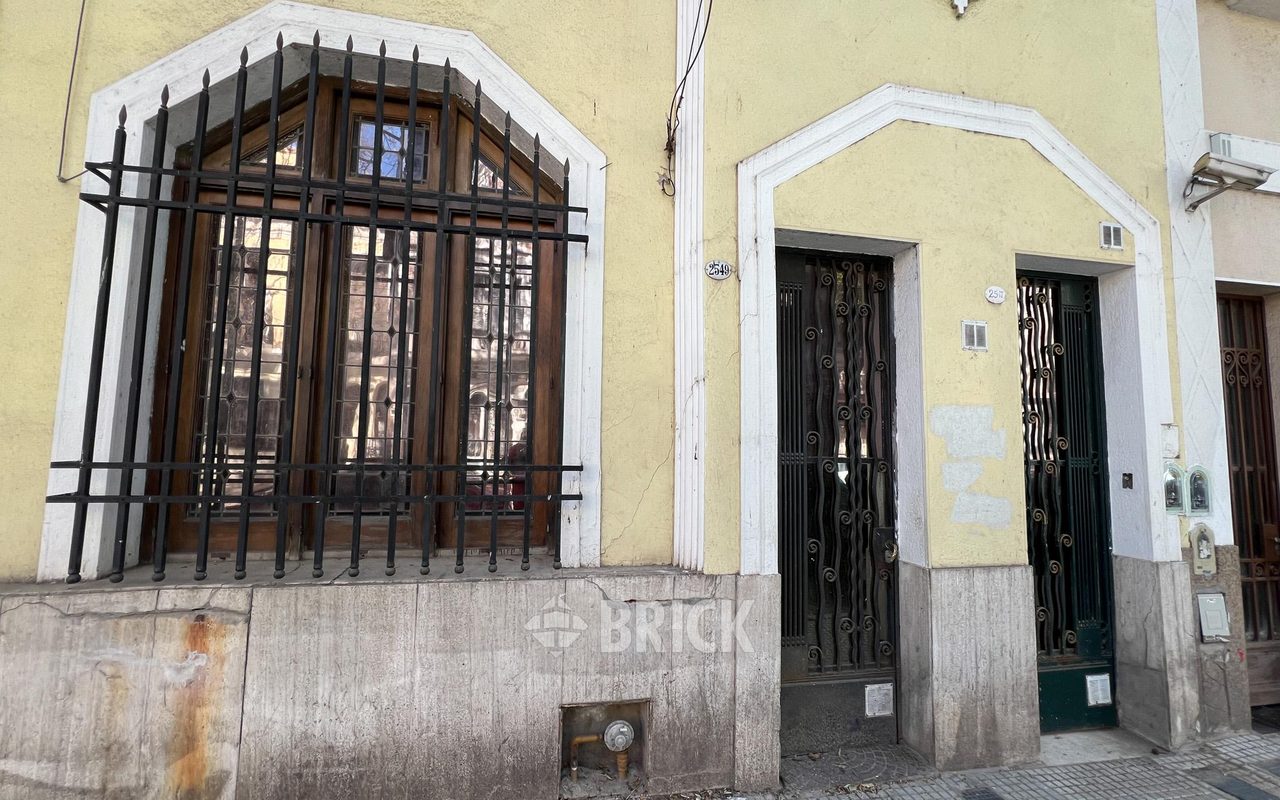 BACACAY al 2500 Piso PB 19