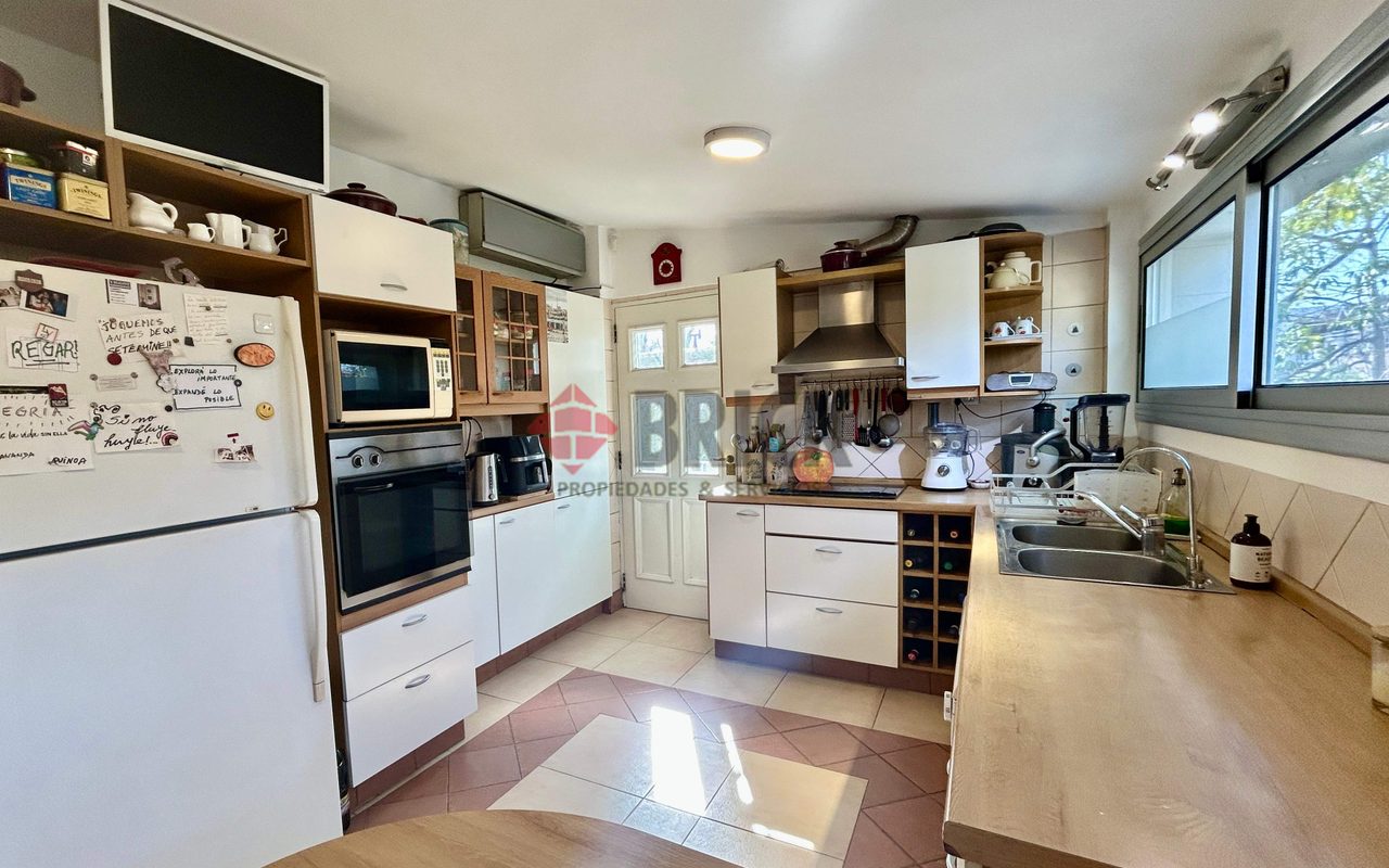 JACINTO DIAZ al 2800 10