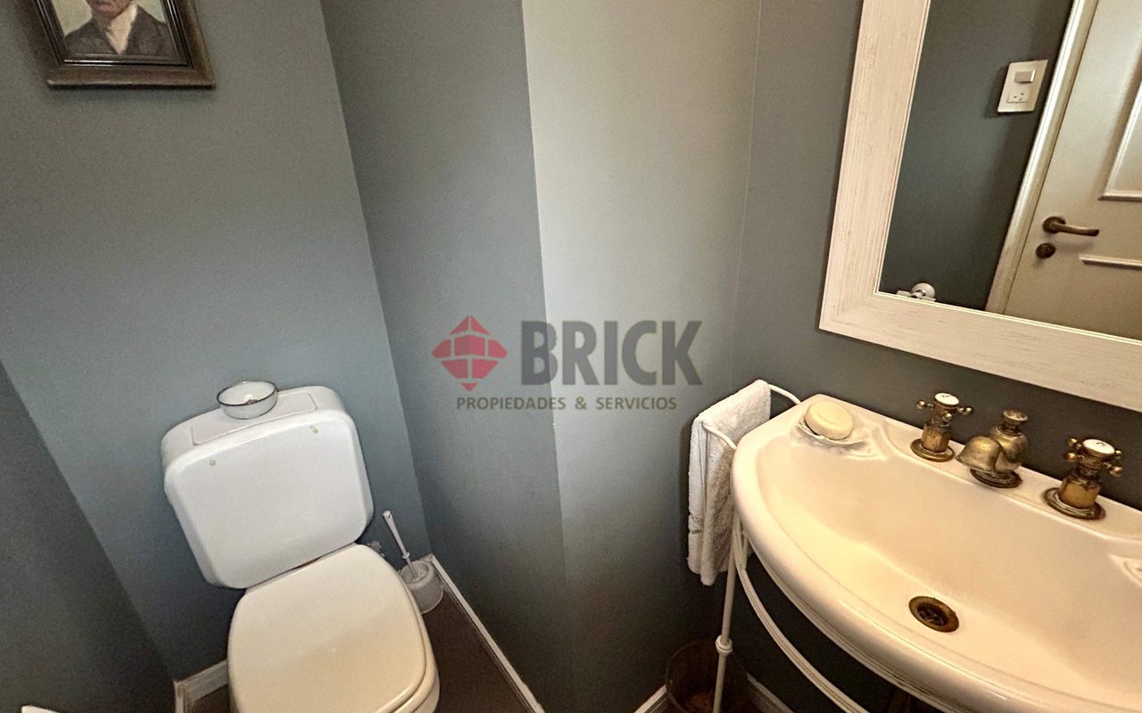 JACINTO DIAZ al 2800 12