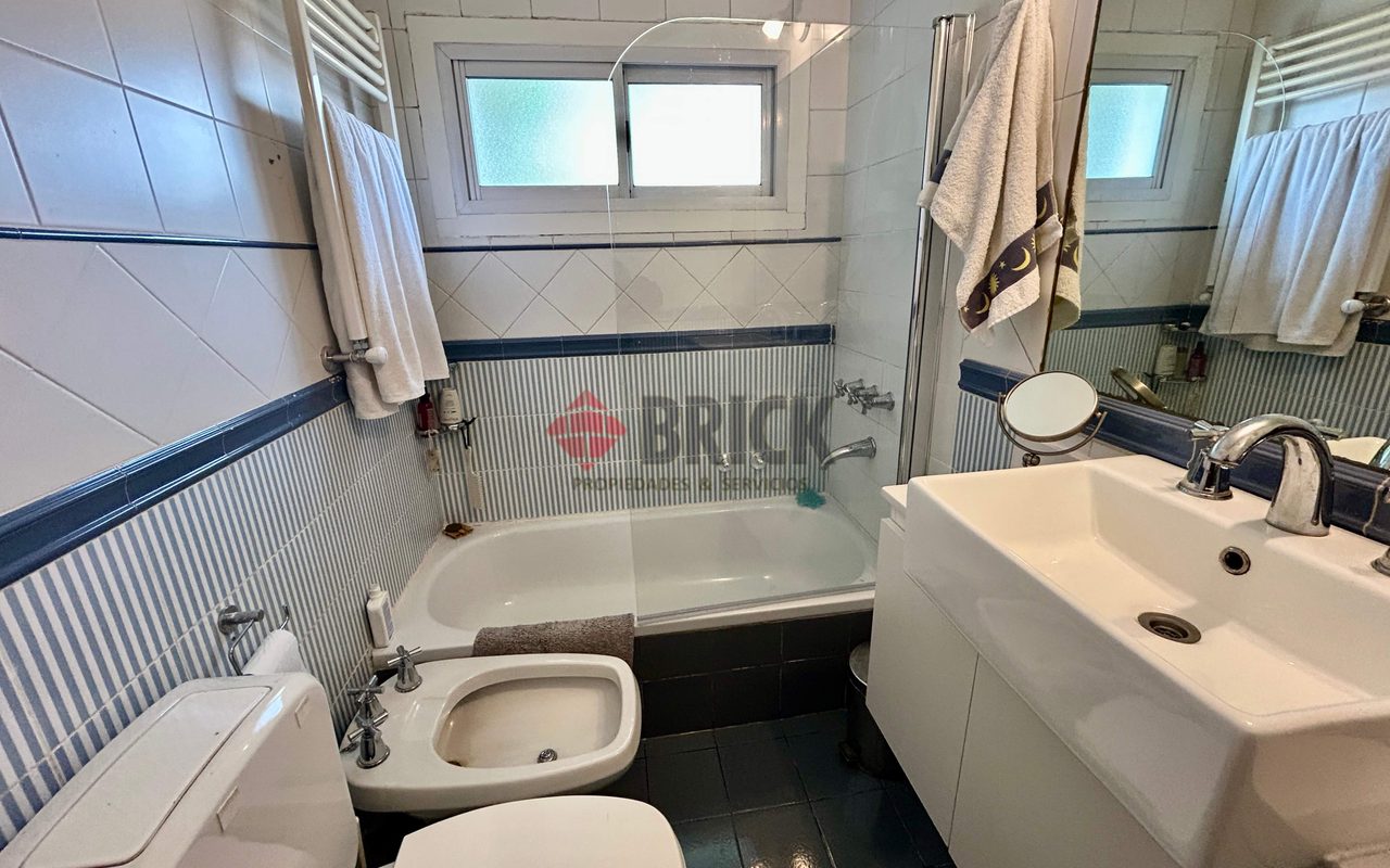 JACINTO DIAZ al 2800 20