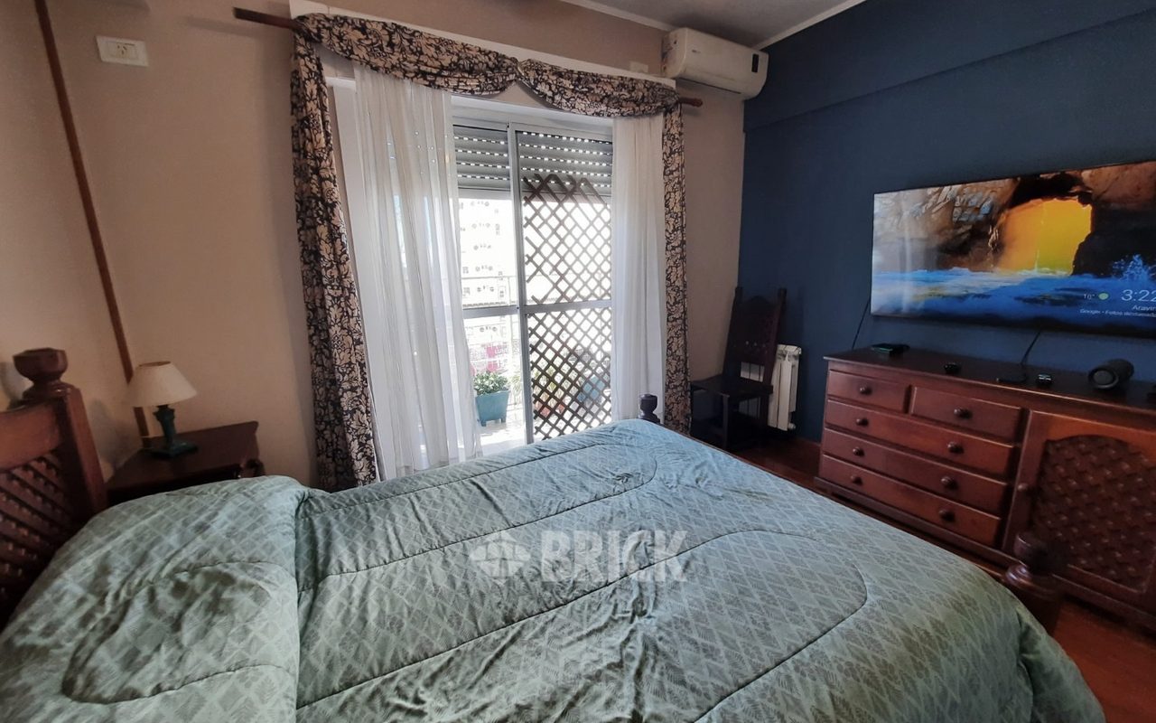 SANTA FE, AV. al 4900 Piso 6 12