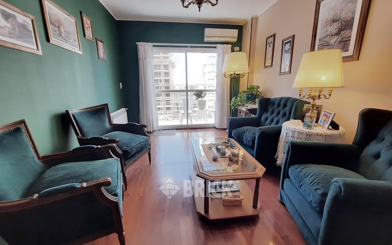 SANTA FE, AV. al 4900 Piso 6 3