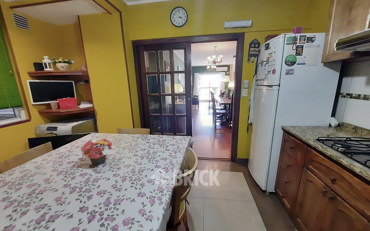 SANTA FE, AV. al 4900 Piso 6 33