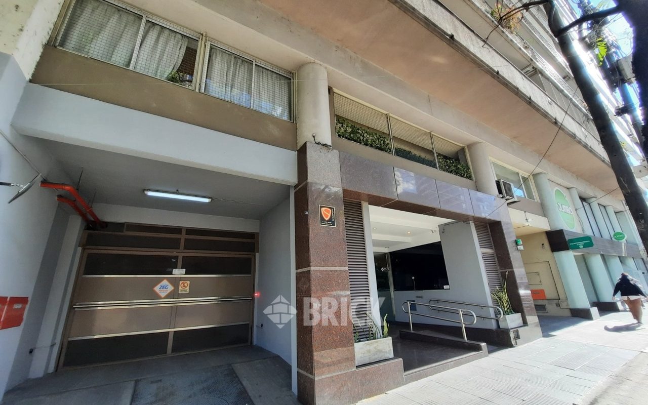 SANTA FE, AV. al 4900 Piso 6 49