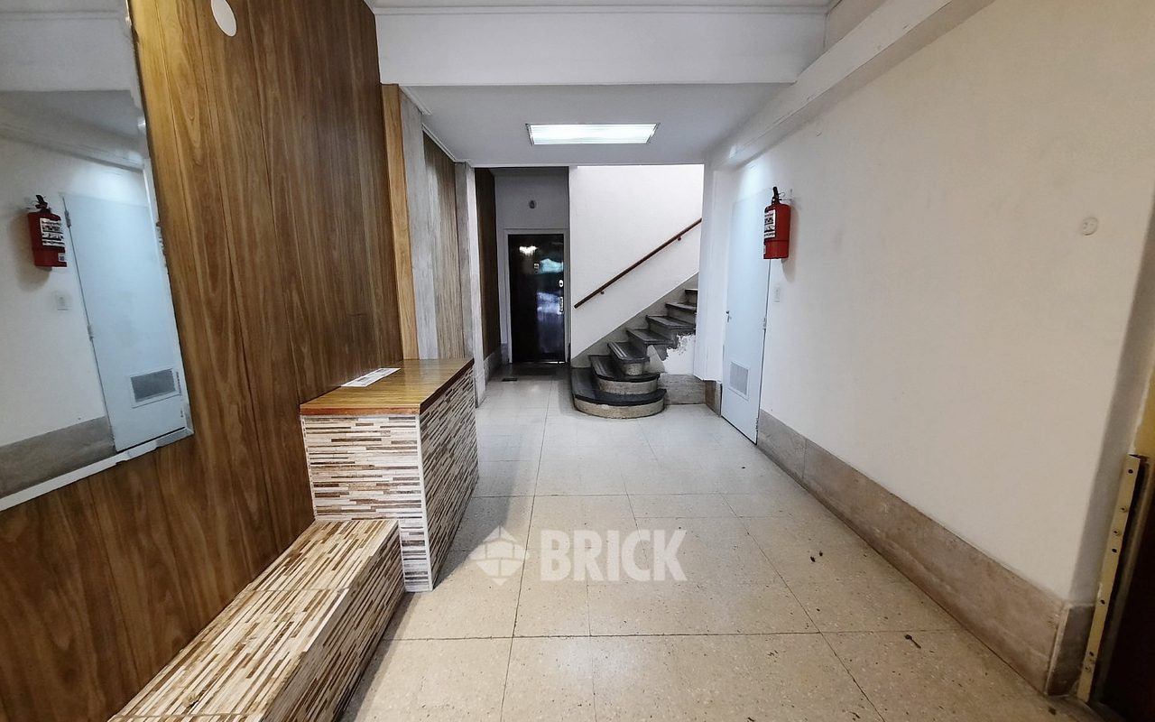 THAMES al 400 Piso 2 32