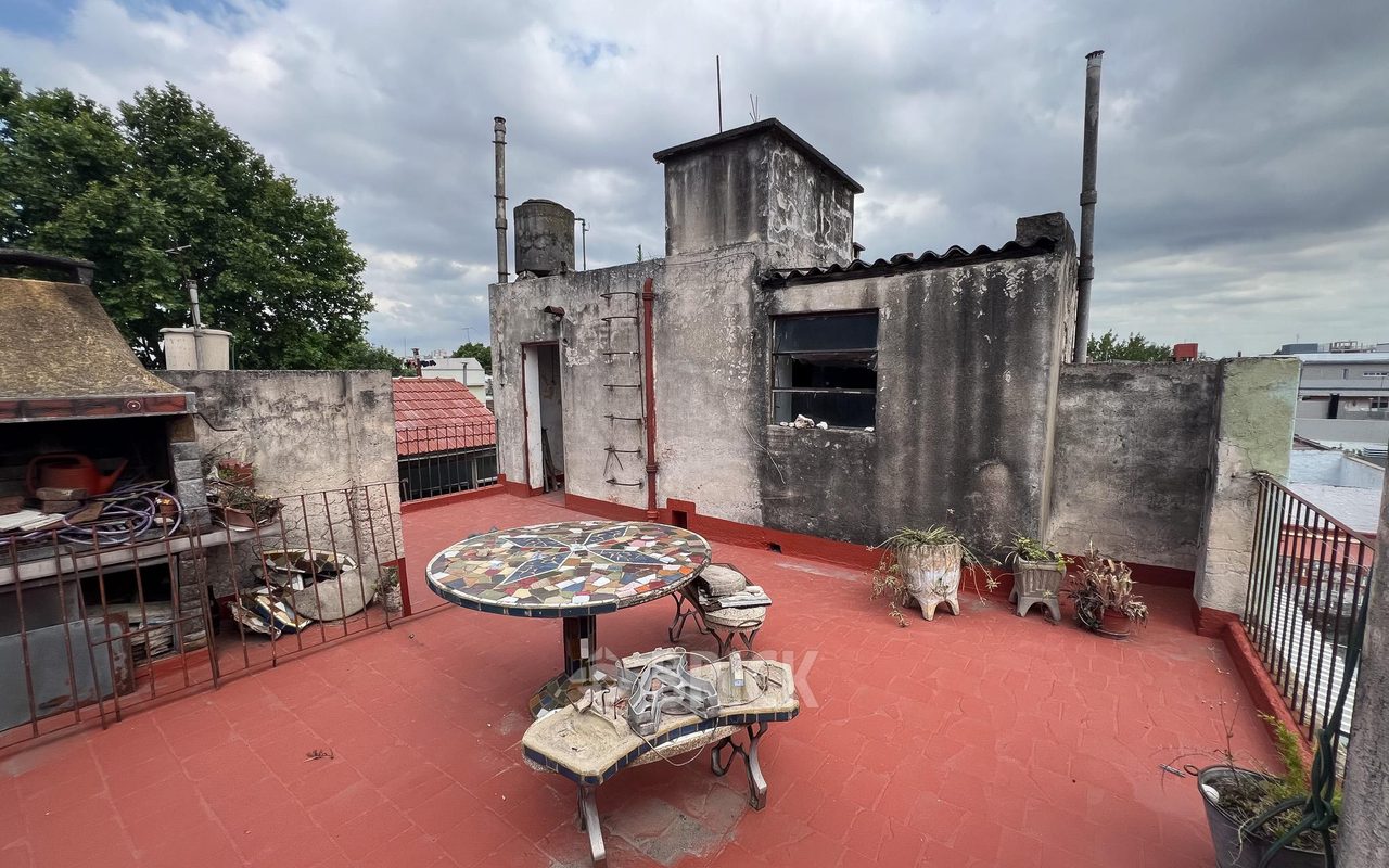 MONTIEL al 900 Piso 1 24