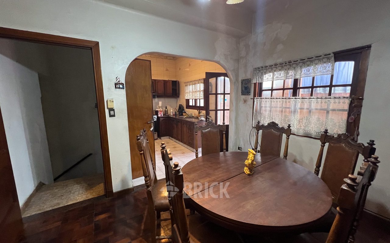 MONTIEL al 900 Piso 1 4