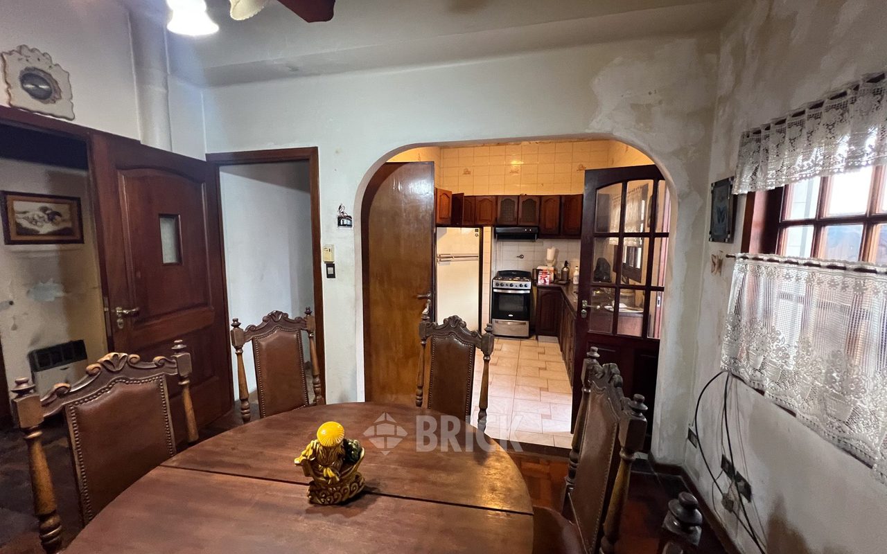 MONTIEL al 900 Piso 1 5