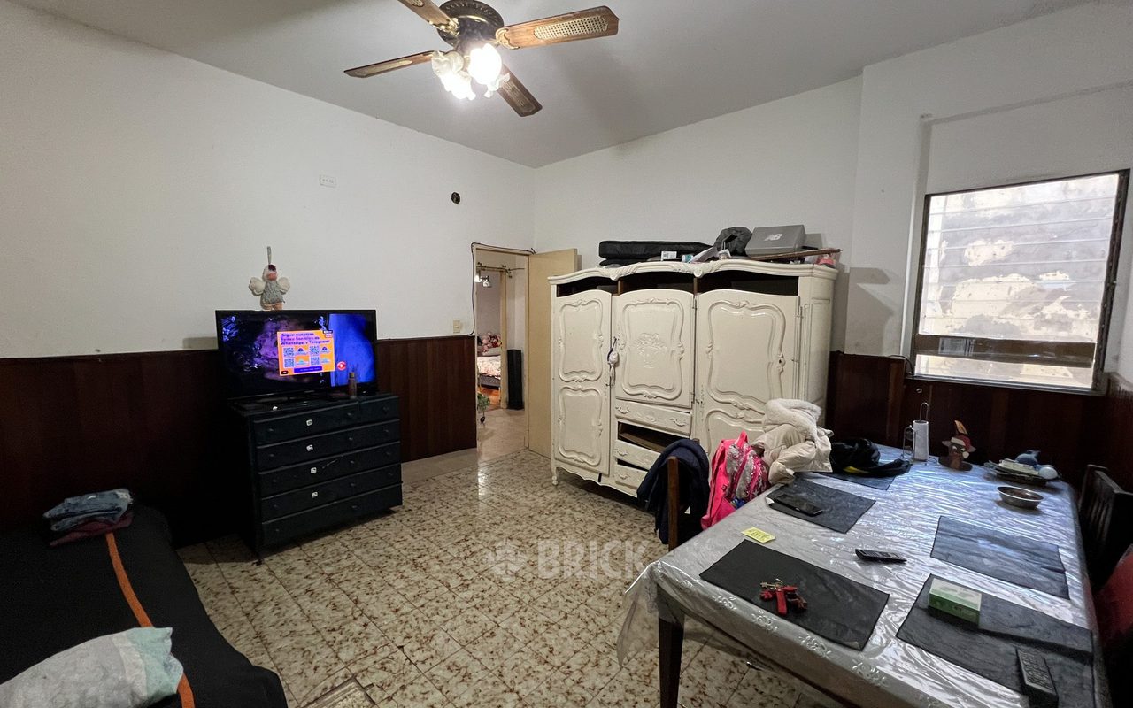 LAGUNA al 500 Piso PB 1