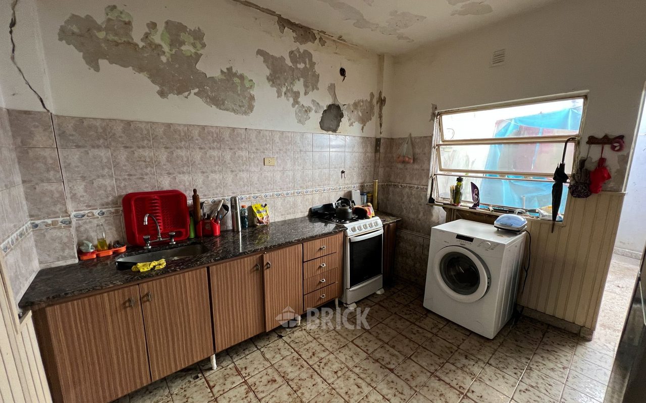 LAGUNA al 500 Piso PB 9