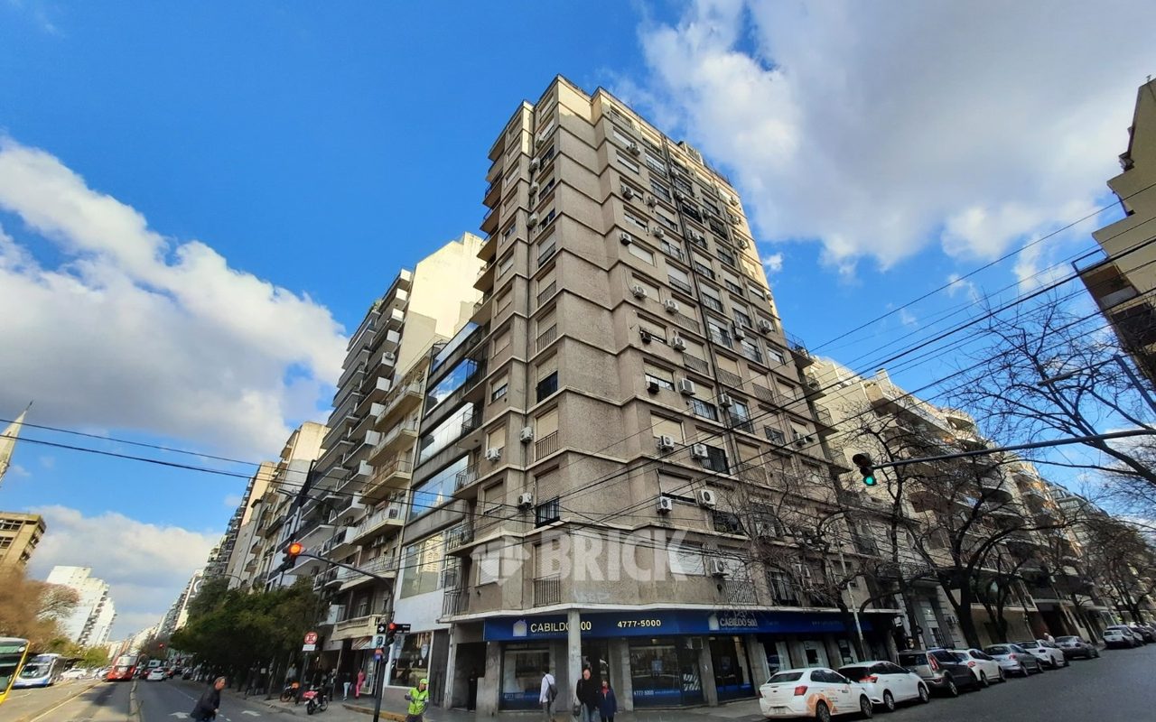 CABILDO, AV. al 400 Piso 3 32